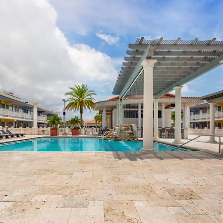 Quality Inn And Conference Center Tampa-Brandon Heartland Exterior foto